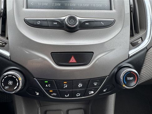 Used 2017 Chevrolet Cruze LT w/ Convenience Package image 16