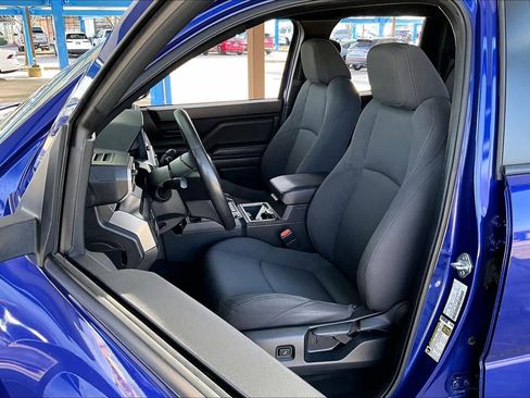 Used 2024 Toyota Tacoma SR5 image 7