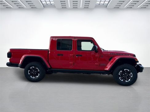 New 2026 Jeep Gladiator Rubicon image 2