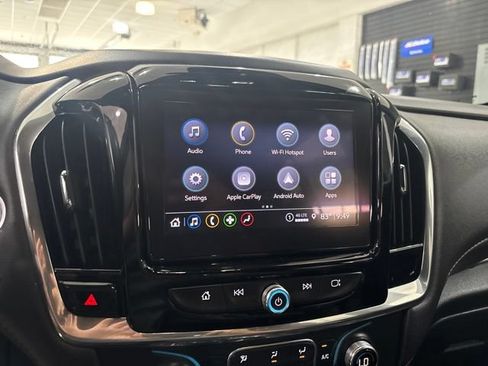 Used 2023 Chevrolet Traverse LT AWD/4WD image 24