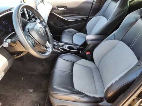 Used 2022 Toyota Corolla XSE image 17