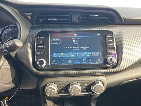 Used 2024 Nissan Kicks SV image 12