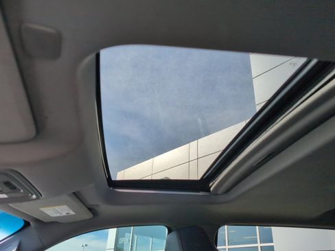 Used 2020 Chevrolet Silverado 1500 LT Trail Boss image 23