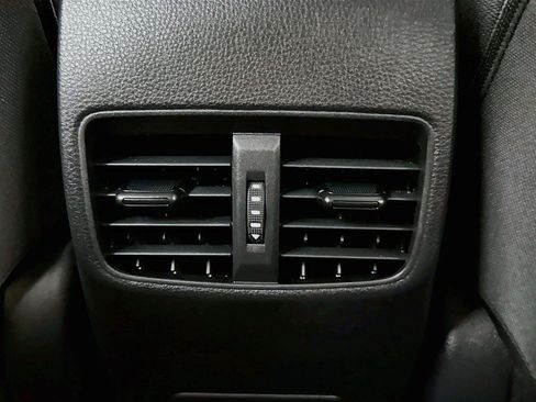 Used 2026 Toyota Corolla Cross AWD Hybrid w/ Moonroof Package image 35