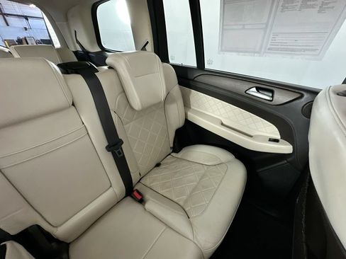 Used 2019 Mercedes-Benz GLS 450 4MATIC w/ Grand Edition Package image 12