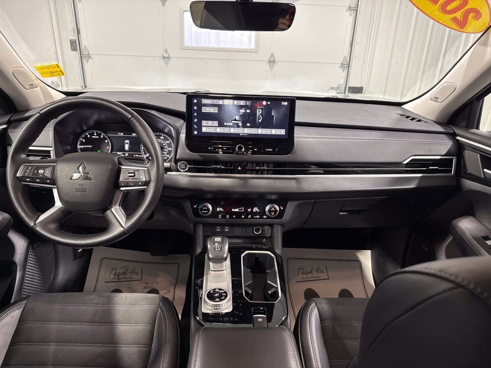 Used 2025 Mitsubishi Outlander SE AWD/4WD image 19