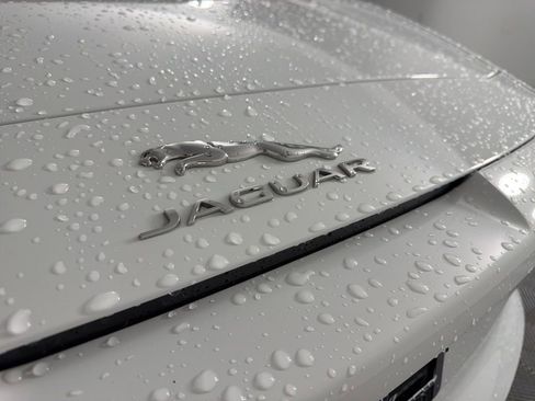 Used 2021 Jaguar F-TYPE R-Dynamic AWD/4WD image 17