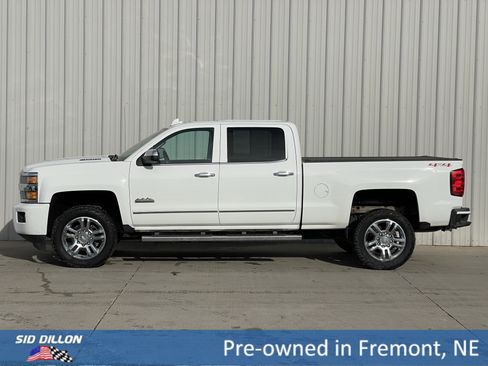 Used 2015 Chevrolet Silverado 2500 High Country w/ Duramax Plus Package image 8