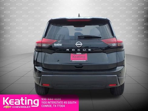 Used 2024 Nissan Rogue S image 7