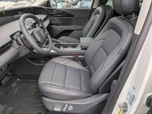 New 2026 Lincoln Nautilus Reserve image 19