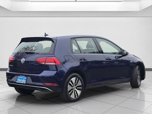 Used 2019 Volkswagen e-Golf SE w/ Driver Assistance Package image 5