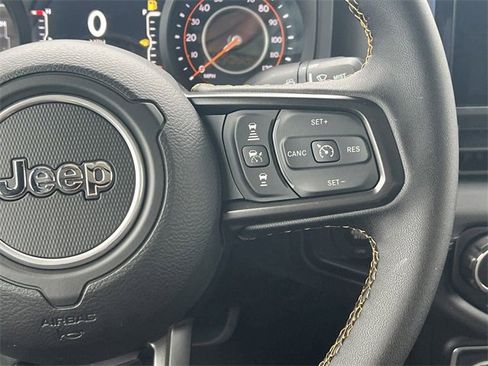 New 2025 Jeep Gladiator Sport w/ Premium Package image 22