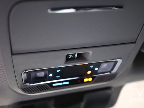 Used 2023 Ford F250 Lariat w/ Lariat Ultimate Package image 23