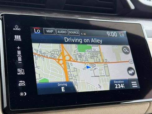 Used 2020 Honda Clarity Touring image 17