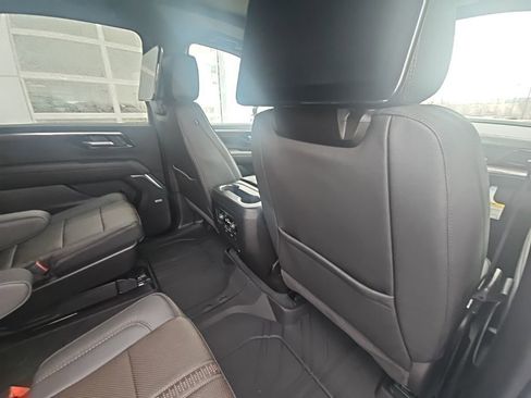 New 2026 Chevrolet Suburban High Country AWD/4WD image 24