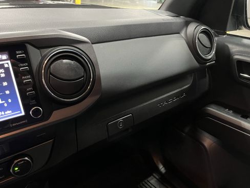 Used 2023 Toyota Tacoma TRD Sport image 24