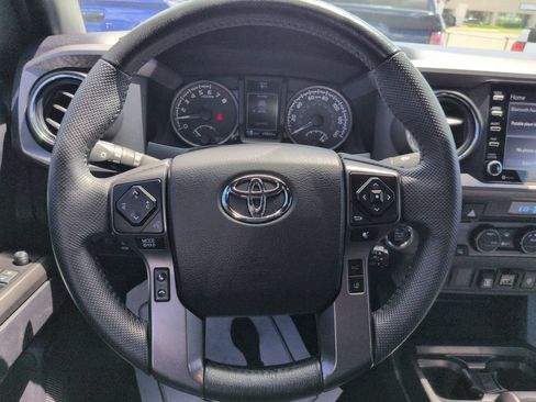 Used 2021 Toyota Tacoma TRD Off-Road AWD/4WD image 14