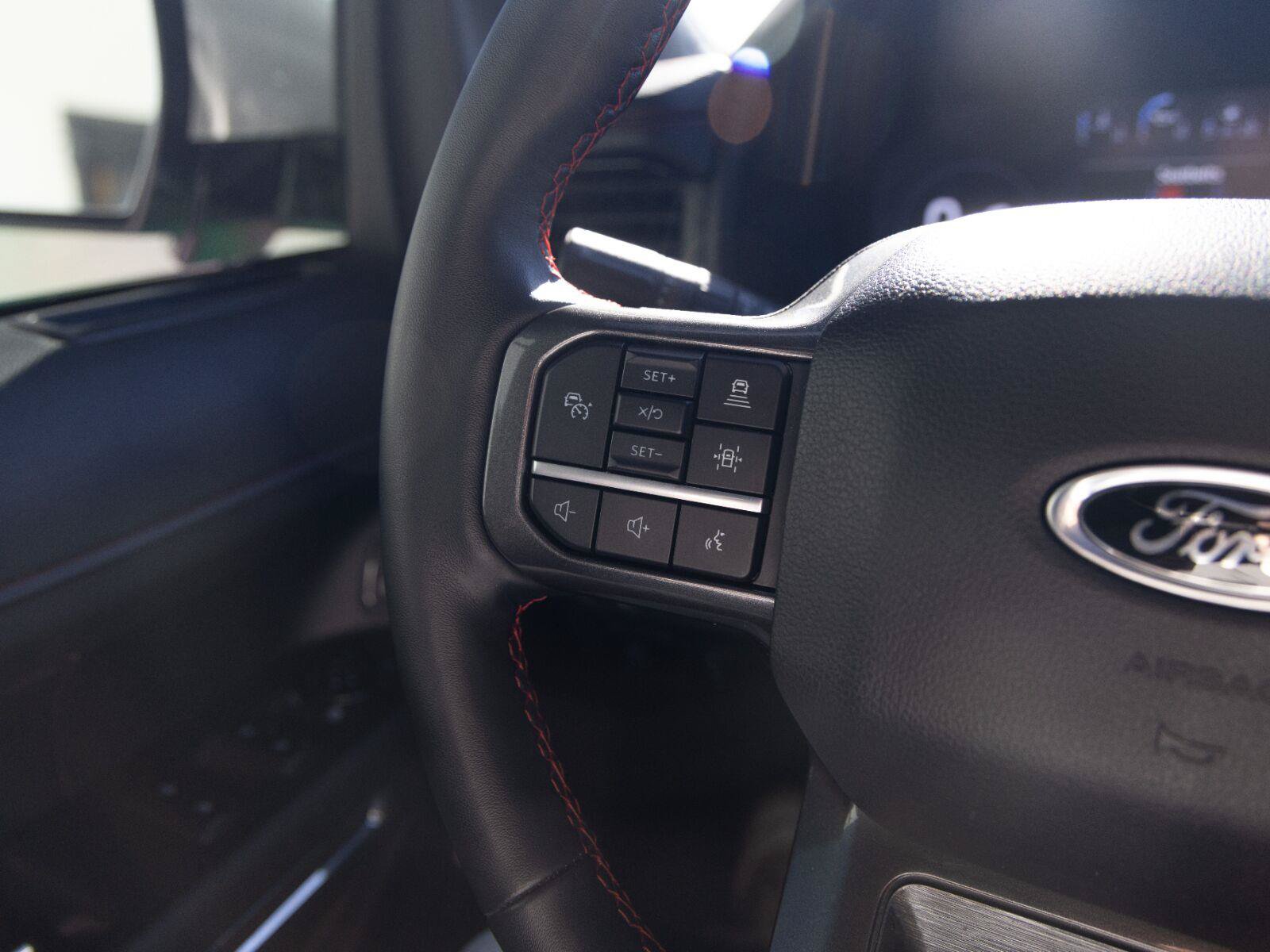 Used 2024 Ford Expedition Max Limited AWD/4WD image 34
