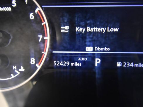 Used 2023 Nissan Rogue S AWD/4WD image 27