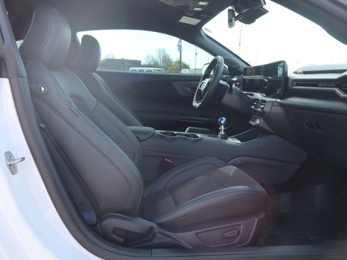 Used 2025 Ford Mustang Dark Horse RWD image 13