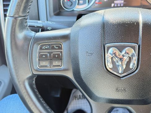 Used 2018 RAM 1500 Classic SLT w/ Luxury Group image 74