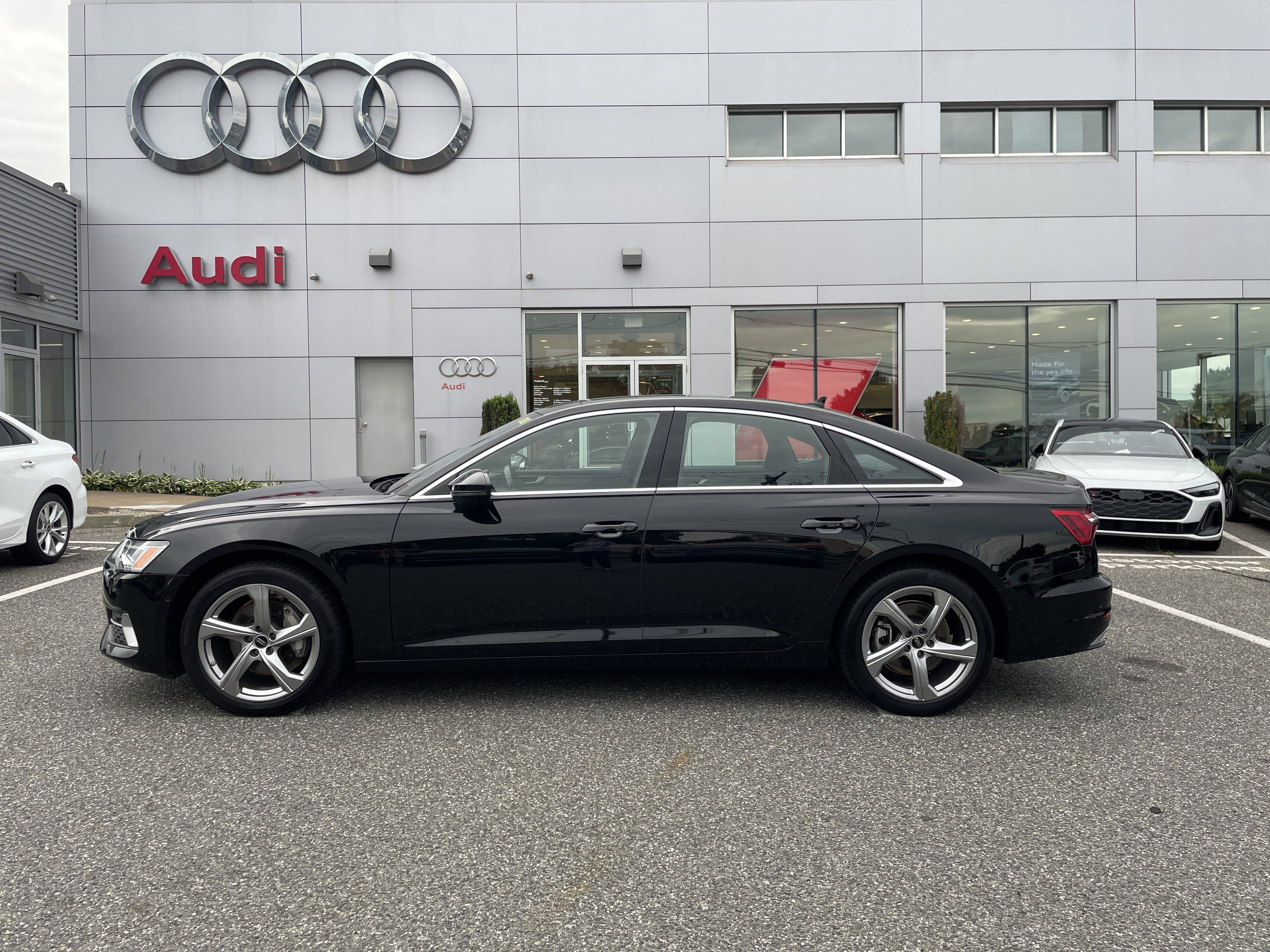 Certified 2024 Audi A6 Premium Plus w/ Premium Plus Package AWD/4WD image 4