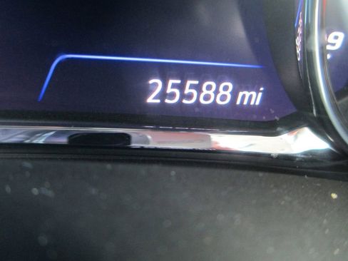 Used 2024 GMC Terrain Denali w/ Denali Premium Package AWD/4WD image 37