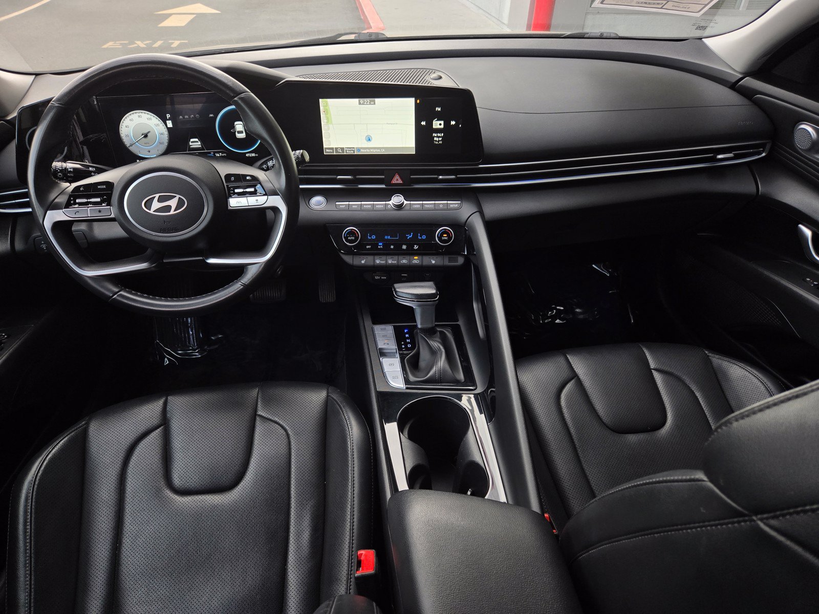 Used 2024 Hyundai Elantra Limited FWD image 12