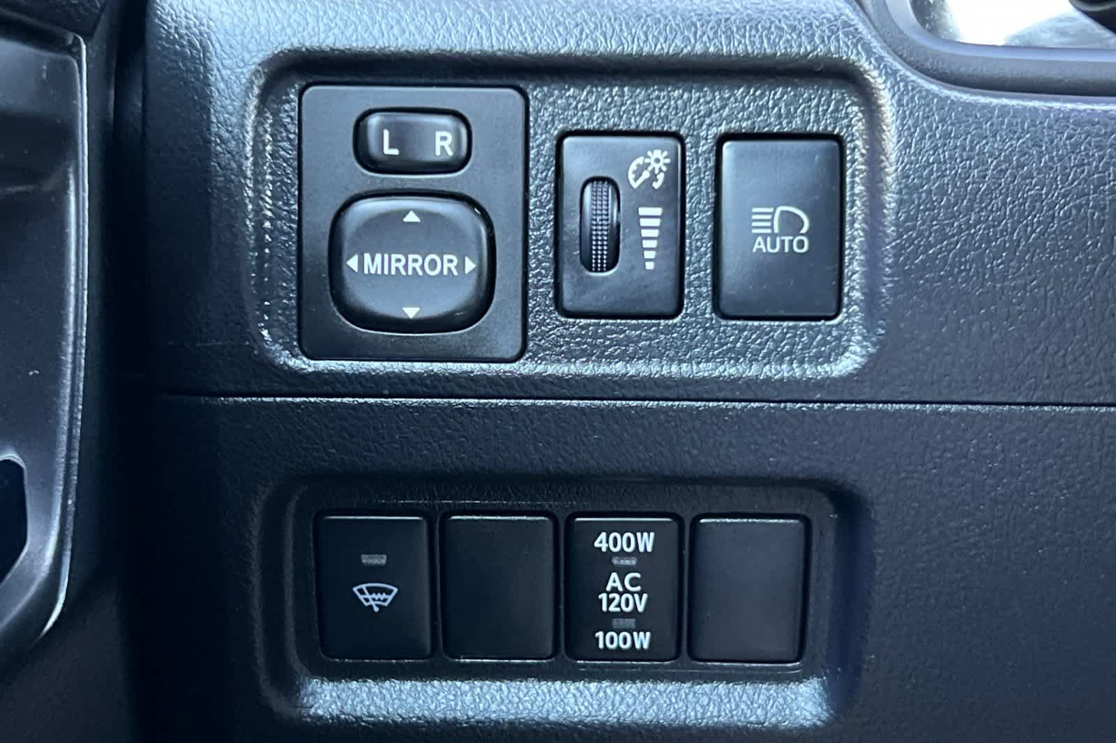 Certified 2021 Toyota 4Runner TRD Off-Road Premium w/ Moonroof Package AWD/4WD image 31