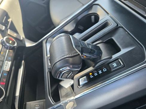 Certified 2022 Ford F150 Lariat w/ Max Trailer Tow Package image 18