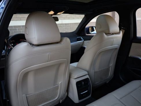 Used 2022 BMW 330i xDrive Sedan w/ Convenience Package image 21