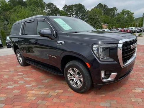 Used 2023 GMC Yukon XL SLE RWD image 3