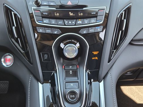 Certified 2025 Acura RDX SH-AWD w/ Advance Package image 19