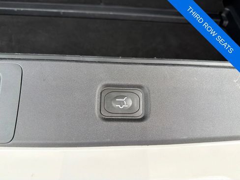 Used 2025 Ford Expedition Active AWD/4WD image 18