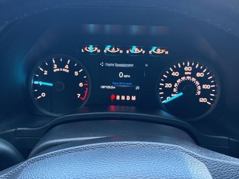 Used 2019 Ford F150 XLT w/ Equipment Group 302A Luxury AWD/4WD image 8