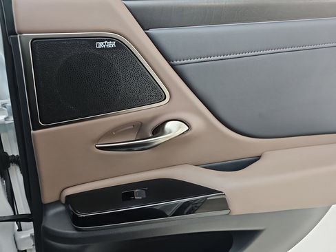 Used 2024 Lexus ES 350 Ultra Luxury w/ Accessory Package (Z1) image 29