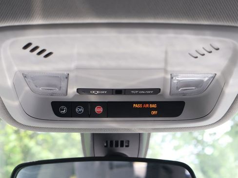 Used 2018 Chevrolet Traverse LS FWD image 24