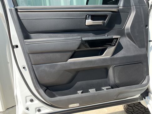 Used 2022 Toyota Tundra Limited AWD/4WD image 11