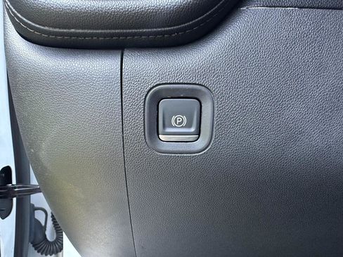 Used 2021 Chevrolet Silverado 1500 LT Trail Boss w/ Convenience Package II image 35