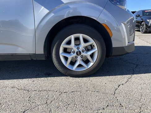 Used 2023 Kia Soul LX w/ Option Group 015 image 30