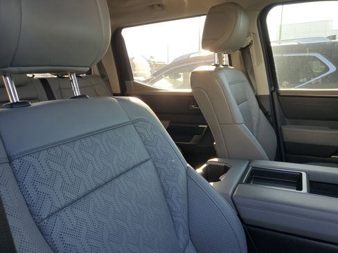 Used 2022 Toyota Tundra Limited image 10