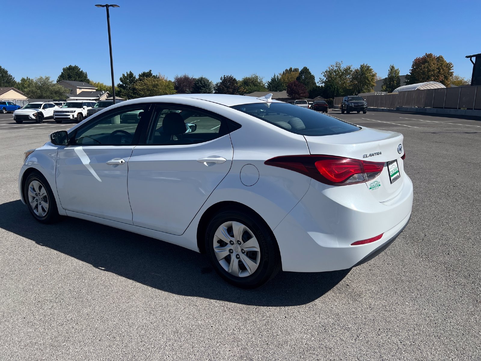 Used 2015 Hyundai Elantra SE FWD image 5
