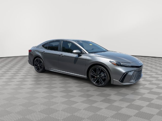 Used 2026 Toyota Camry XSE FWD image 14