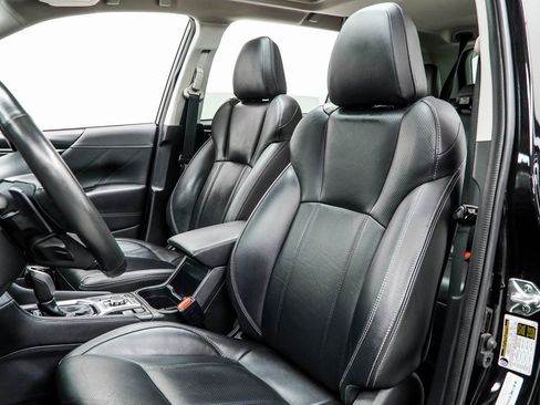 Used 2022 Subaru Forester Touring image 39