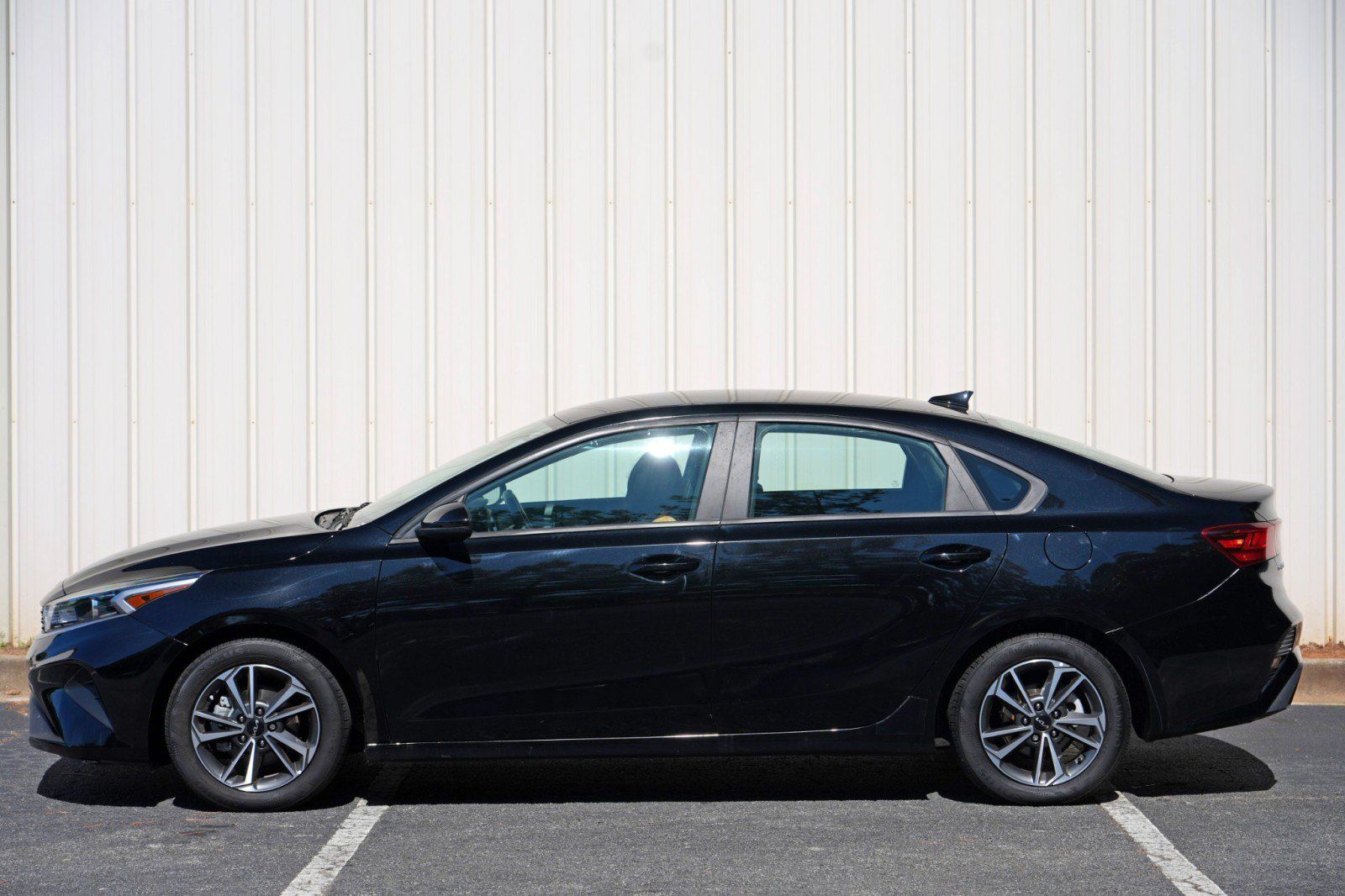 Used 2024 Kia Forte LXS FWD image 40