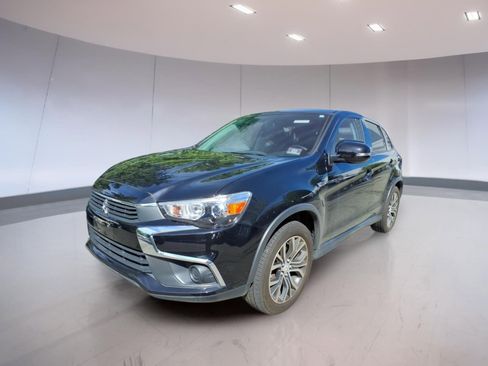 Used 2017 Mitsubishi Outlander Sport LE AWD/4WD image 2