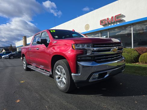 Used 2019 Chevrolet Silverado 1500 LTZ w/ LTZ Convenience Package image 1