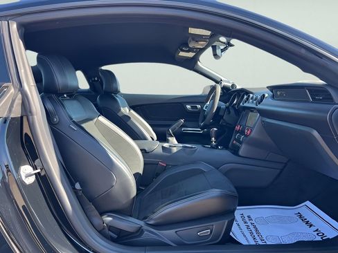 Used 2016 Ford Mustang Shelby GT350 w/ Technology Package image 12