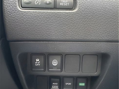 Used 2021 Nissan Rogue Sport S image 21