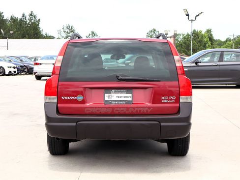 Used 2004 Volvo XC70 AWD/4WD image 6